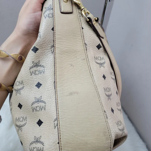 MCM Women's Beige Tote Bag - Picture 7 of 16
